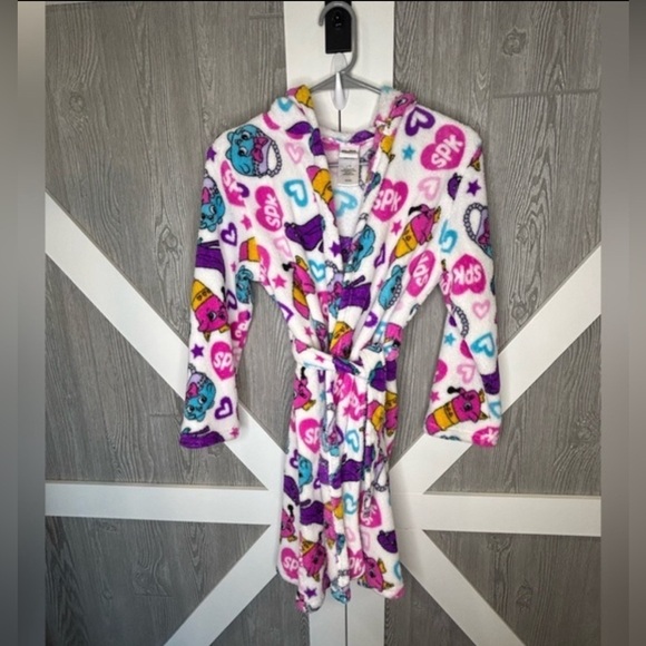 078. Shopkins Girls Glam Diva Plush Fleece Hooded Robe Lipstick Bathrobe - Picture 4 of 6